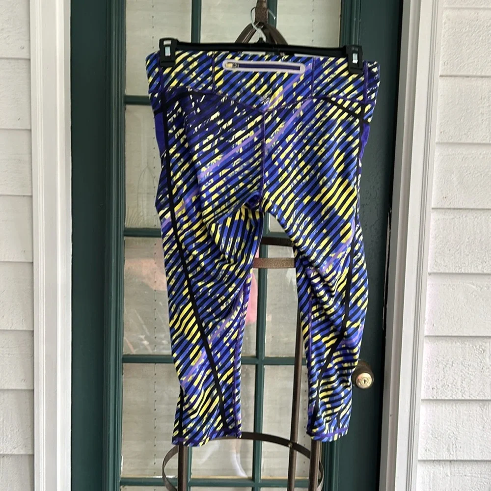 Athleta Radiant Stride Running Yoga Workout Capris Blue Yellow Size Medium